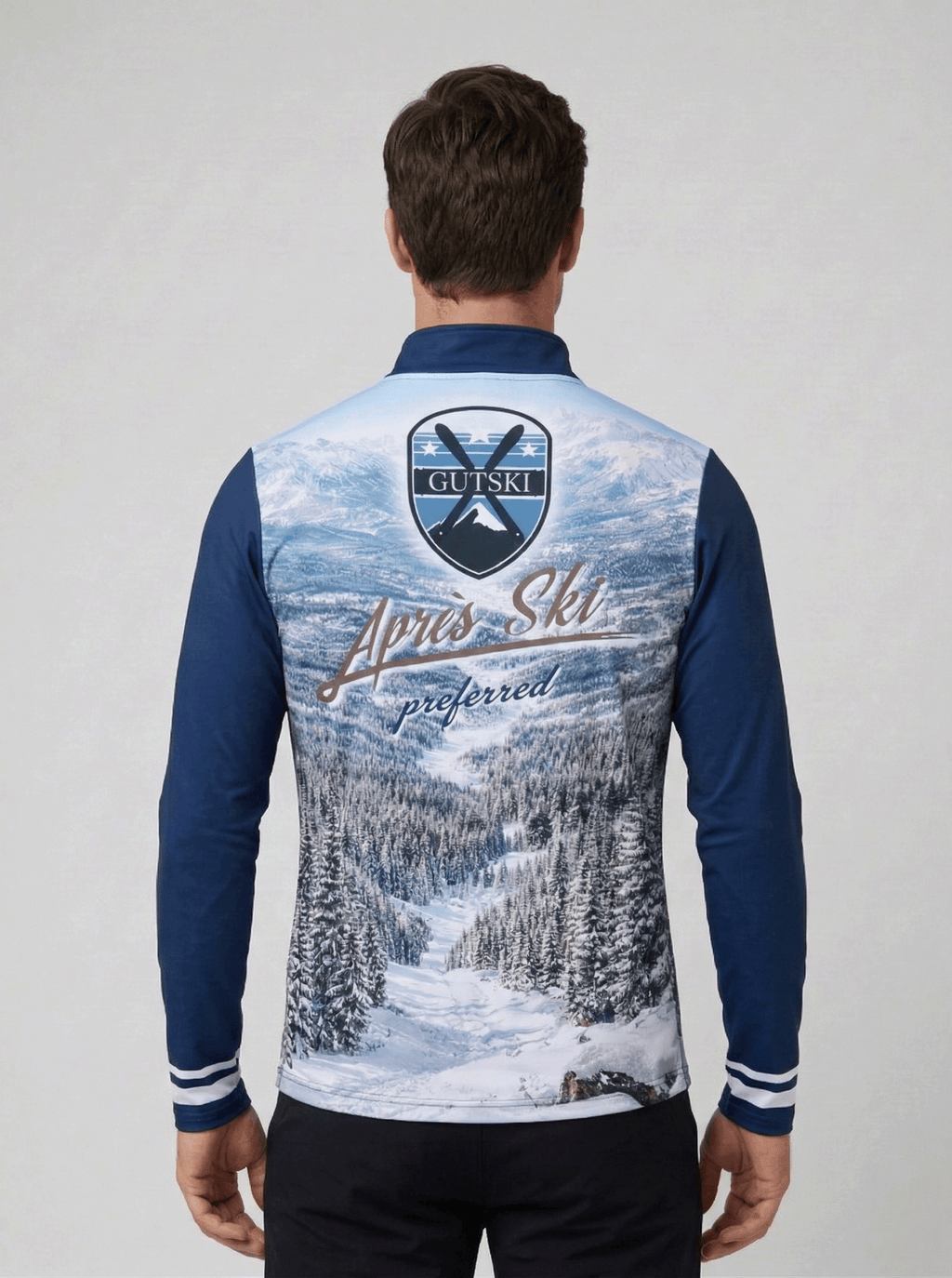 Zijaanzicht van de navy blauwe Masshirsch skipully met sportieve witte strepen op de manchetten.