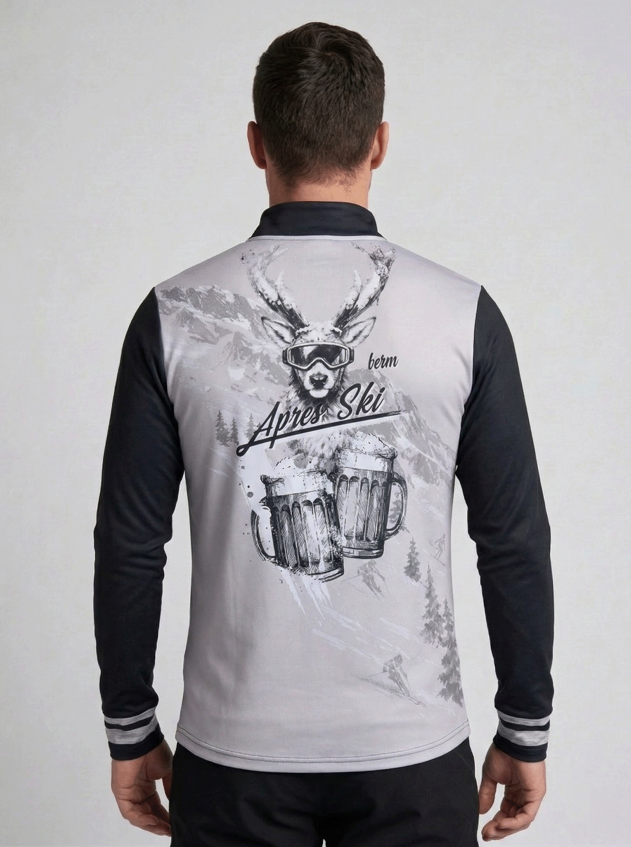 Achterkant van de grijze Gutski Platzhirsch skipully met grote grafische print van bierpullen en bergen.